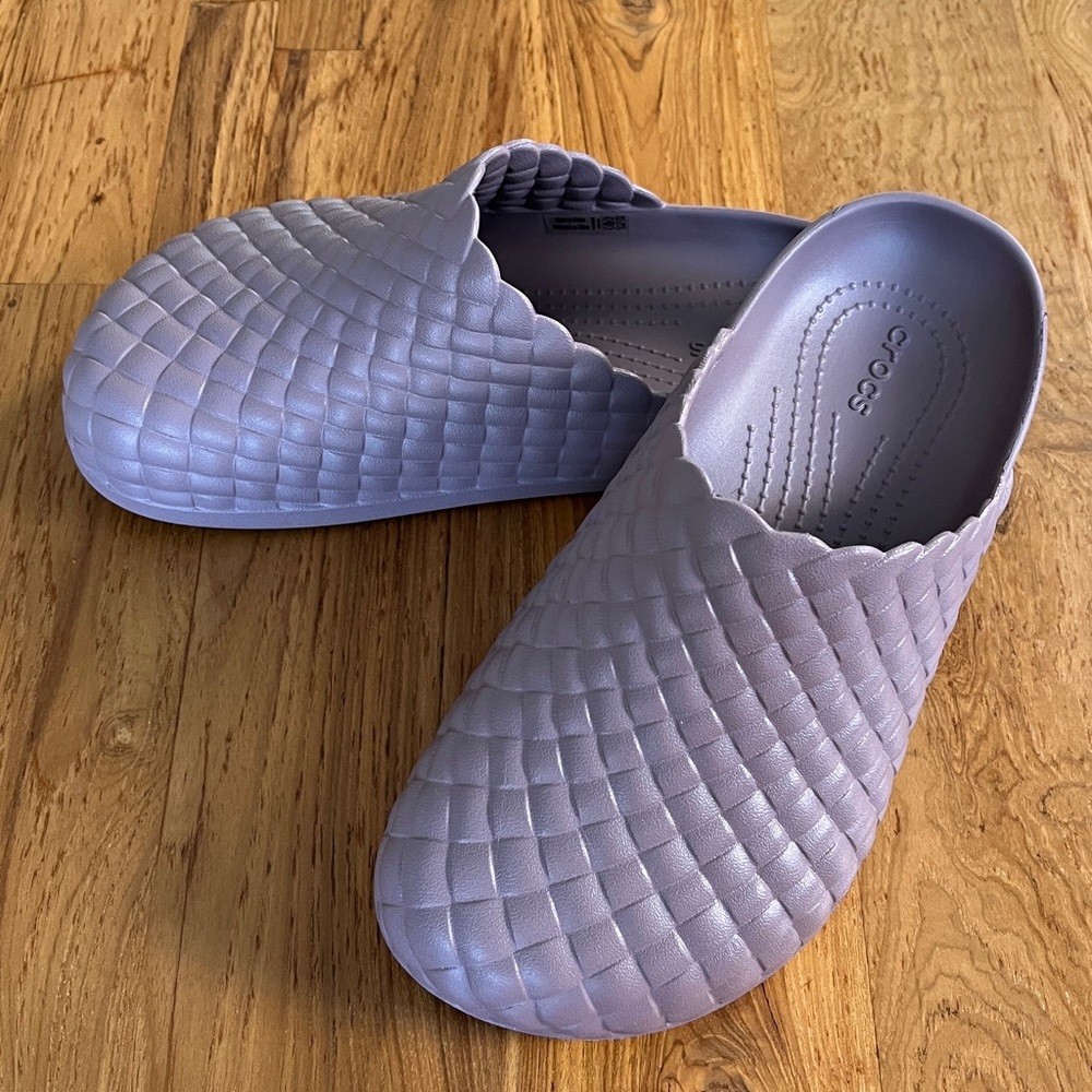 CROCS Dylan Woven Clog in Twilight